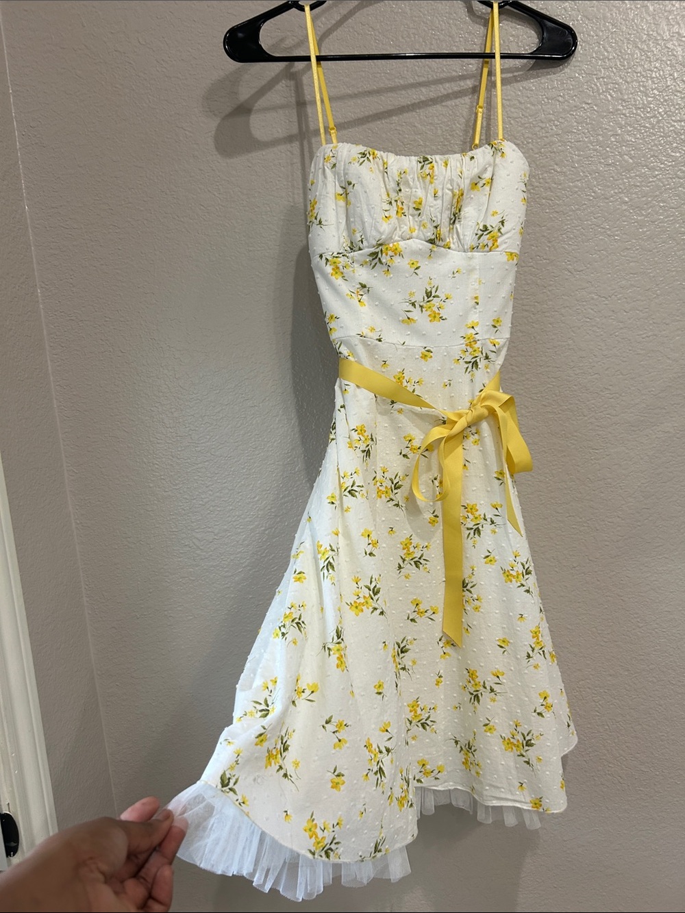 Ruby Rox Women’s White Yellow Floral Sundress Bow Tie Sleeveless Summer Sz 7 - Picture 5 of 8